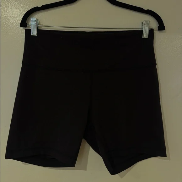 Lululemon Athletica Black Biker Shorts - Picture 2 of 4